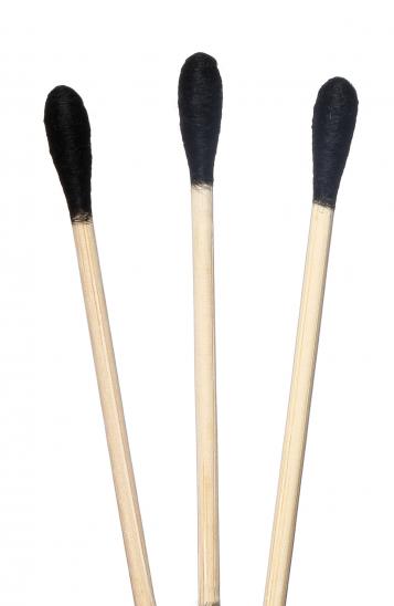 картинка Натуральные бамбуковые ватные палочки HUMBLE NATURAL COTTON SWABS, черная вата